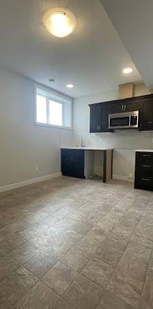 1 bed 1 bath basement for rent in Homestead. 40% of utilities - Photo 1