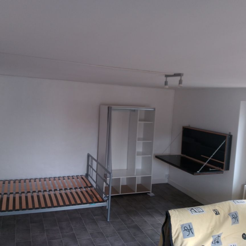 Location Appartement 1 pièce 25m² POITIERS 86000 - Photo 1