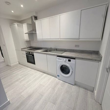 Room in a Shared Flat, Regents Park Road, N3 - Photo 3