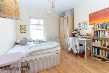 3 bedroom terraced house to rent - Photo 2