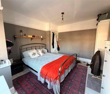 3 bedroom end of terrace house to rent - Photo 6