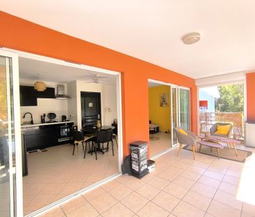 Location Appartement 2 pièces 45m² LES ABYMES 97139 - Photo 3