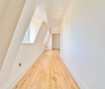 1 bedroom penthouse to rent - Photo 3