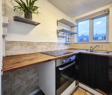 Crabbs Cottage, CM17, Old Harlow - Photo 4