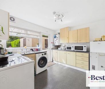 82 Shanlea Drive, Larne, BT40 2JG - Photo 6