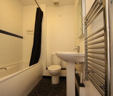 Boston Central, Bath Road, Kettering, Northants, NN16 - Photo 5