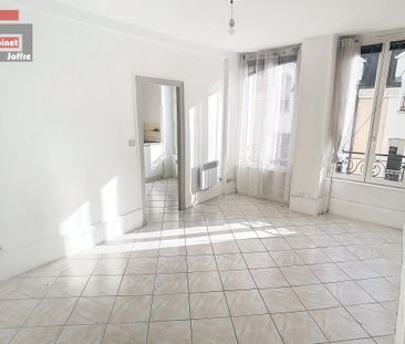 Location Appartement 2 pièces 43m² FONTAINEBLEAU 77300 - Photo 2
