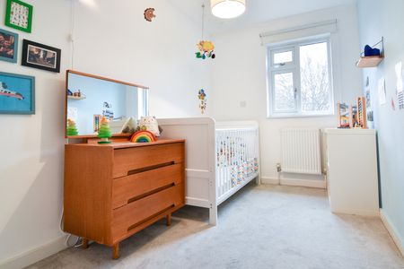 3 Bed End Terrace, Lords Close, SE21 - Photo 5