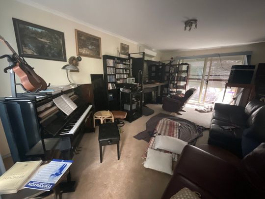 Frankston South - Photo 1