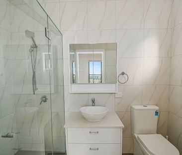 Elegant Townhouse in the Vibrant Aura Community of Nirimba - Photo 1