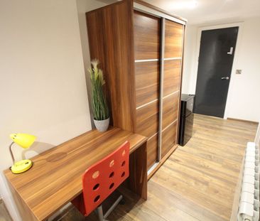 Park view, Stonebow house Block, St. Botolphs Crescent, Lincoln, Li... - Photo 3