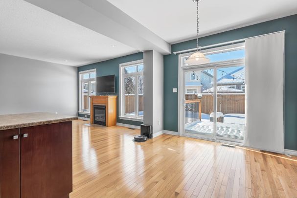 516 Carina Crescent - Photo 1