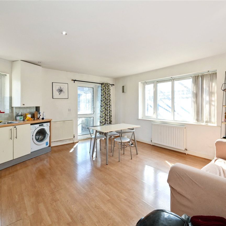 Manchester Road, Canary Wharf - Photo 1