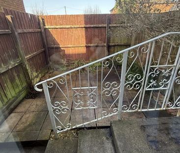 1 bedroom semi-detached house to rent - Photo 5