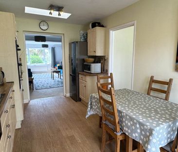 3 bed terraced house to rent in Causey Gardens, Exeter, EX1 - Photo 6