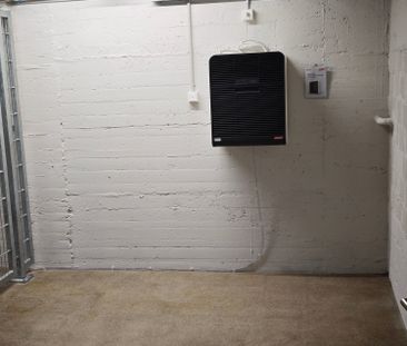 Moderne 3.5-Zimmer-Wohnung mit Balkon, Terrasse und Garagenparkplatz in Bern, Ostermundigen - Photo 2