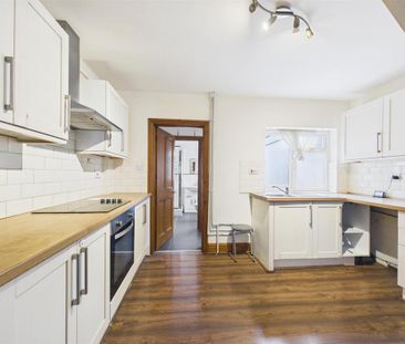 2 bedroom terraced house to rent - Photo 5