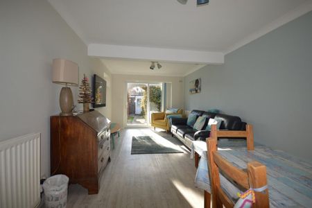 2 bedroom terraced bungalow to rent - Photo 4