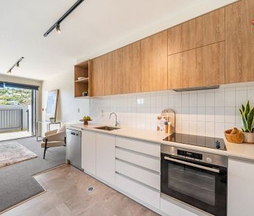 Modern 2BR Townhouse in Brooklyn - Photo 1