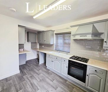 1 bedroom in a house share to rent - Photo 2