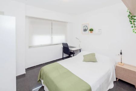 Avinguda del Port, Valencia, Valencian Community 46021 - Photo 3