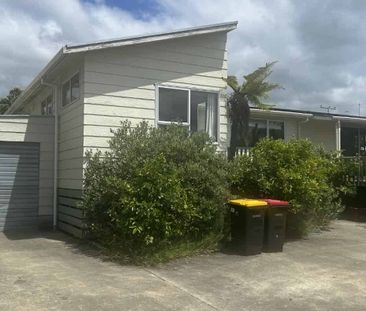 Sunny and inviting! - Photo 4