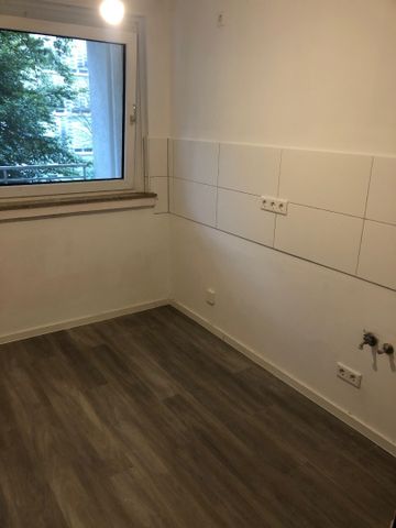 97019/26 Helle 2 Zi-Wohnung mit Balkon in Alt-Erkrath - Photo 2