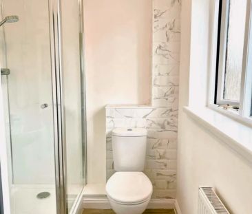 7 Bishopsgate Walk, Chichester, Chichester PO19 6FQ, United Kingdom - Photo 6