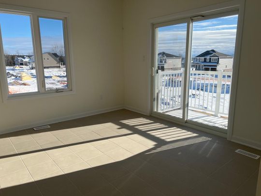 For Lease - 85 Royal Oak Crescent, Loyalist, Ontario - Photo 1