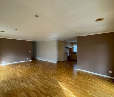 LOW MAINTENANCE AND FULL OF STYLE! - Photo 6