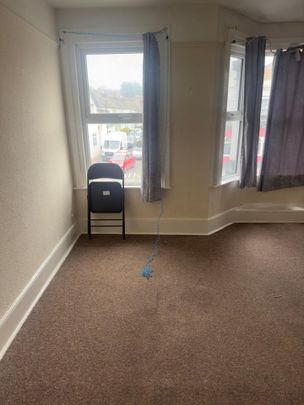 3 Bed Maisonette, Brighton Road, CR2 - Photo 1