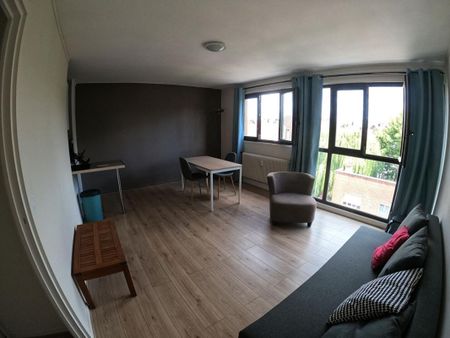 Location Appartement 1 pièce Meublé 27m² LA MADELEINE 59110 - Photo 2