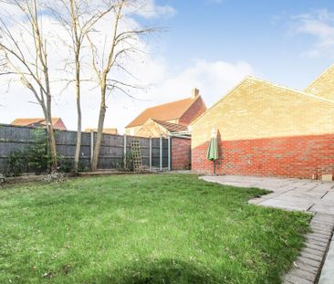 4 bedroom detached house to rent - Photo 1