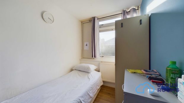 RM4 Chapman Street | Shadwell | London | E1 2NN - Photo 1