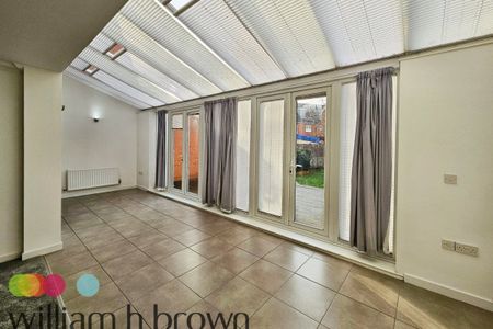 Beeleigh Link - Photo 3