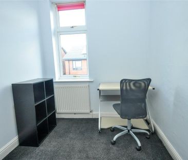3 bedroom terraced house to rent - Photo 6