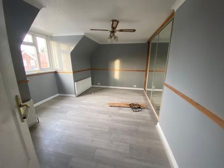 5 bedroom detached house to rent - Photo 3