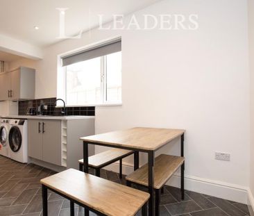 5 bedroom house share to rent - Photo 2