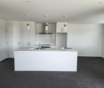 Two bedroom home - Photo 2