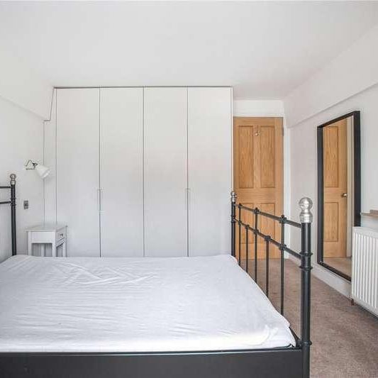 St. Clements Church Hall, Davey Close, London, N7 - Photo 1