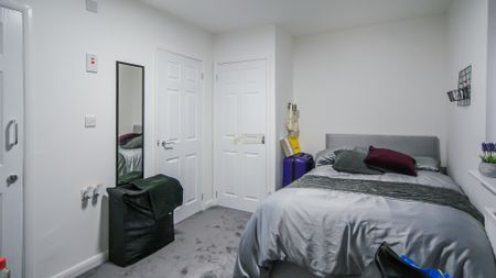 15 Bodmin Grove - Photo 2