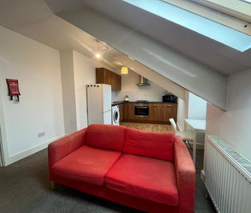 1 bedroom flat to rent - Photo 2