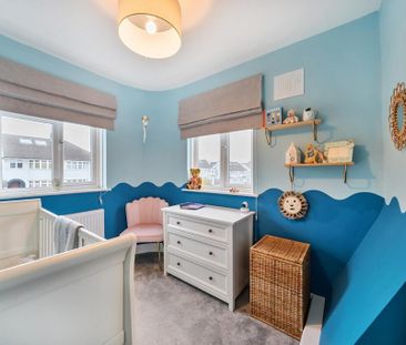 4 bedroom semi-detached house to rent - Photo 3