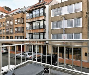 Appartement met 2 slaapkamers in een kleine rustige residentie nabij de zeedijk en het Heldenplein. - Foto 1