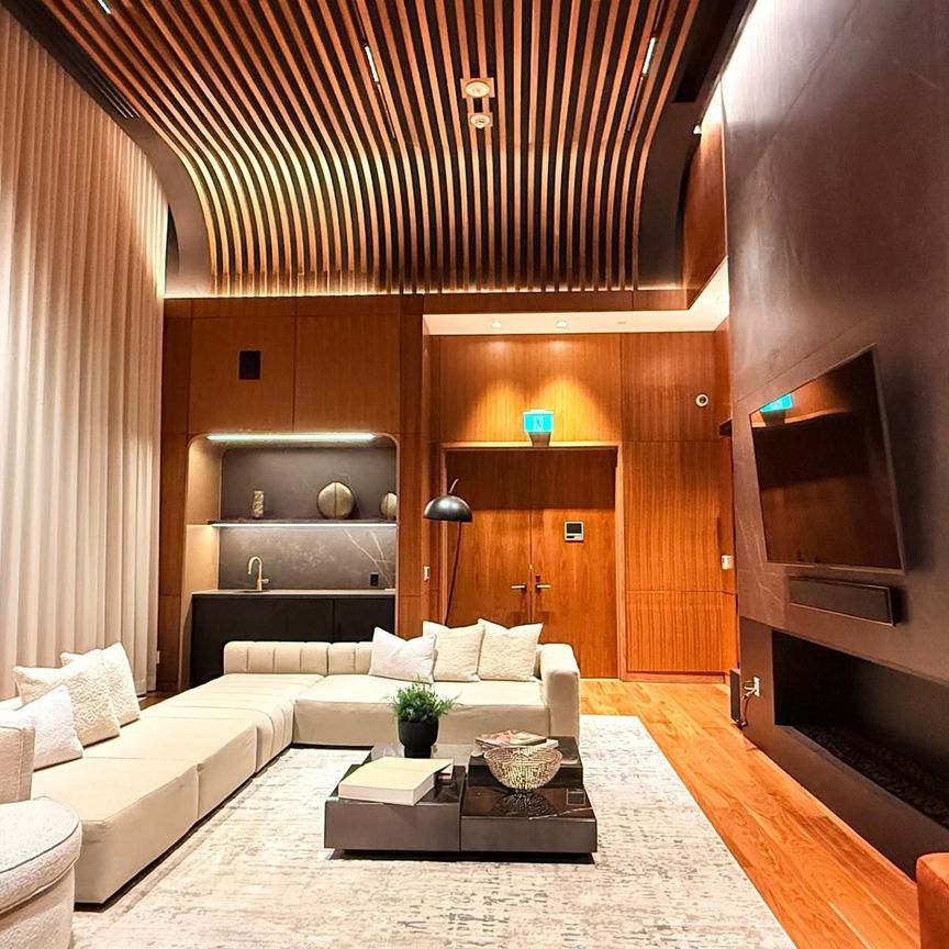 For Lease - 3240 William Coltson Avenue Unit# 719, Oakville, Ontario - Photo 1