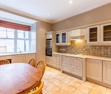 4 bed end of terrace house to rent in Rosebery Crescent, Jesmond, NE2 - Photo 3