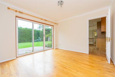 5 bedroom detached house to rent - Photo 3