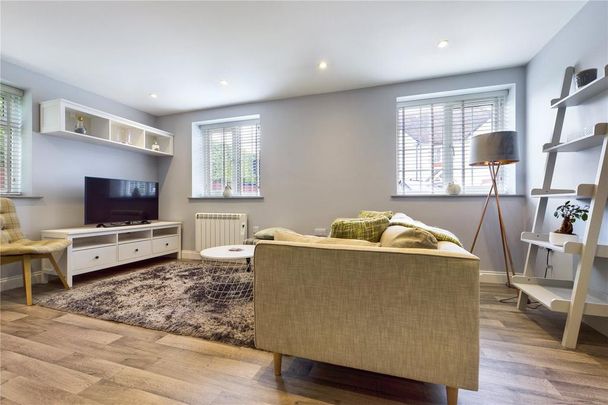 1 bedroom detached house to rent - Photo 1