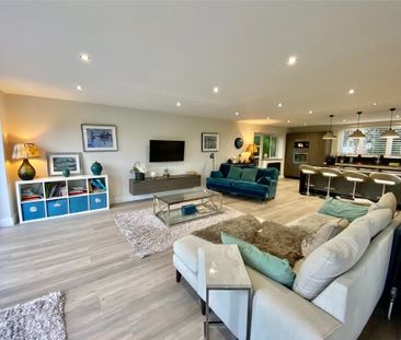 4 bedroom detached house to rent - Photo 4