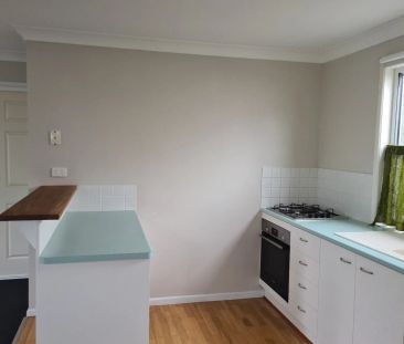 Funky Open Planned Studio - Photo 4